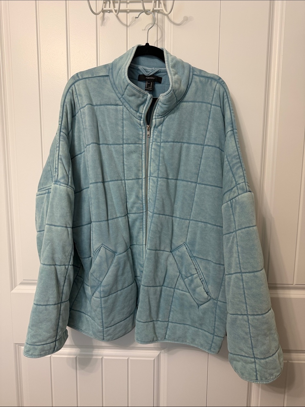 Forever 21 Light Blue Quilted Fleece Zip Jacket EUC